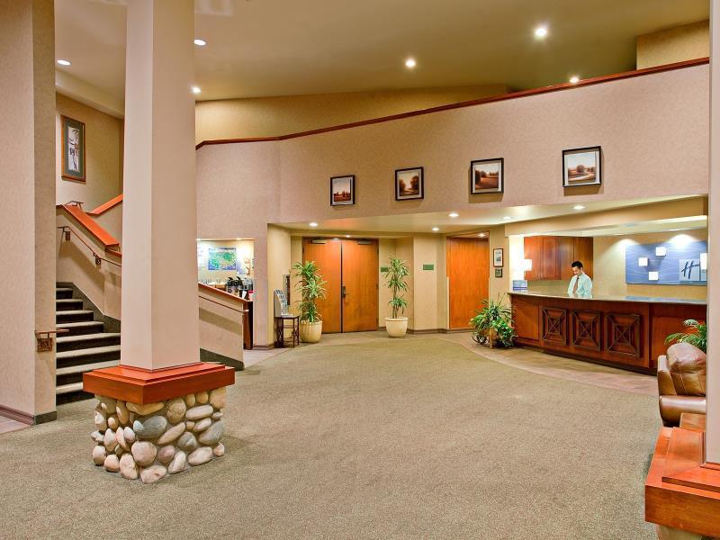 Holiday Inn Express & Suites Carpinteria By Ihg Kültér fotó