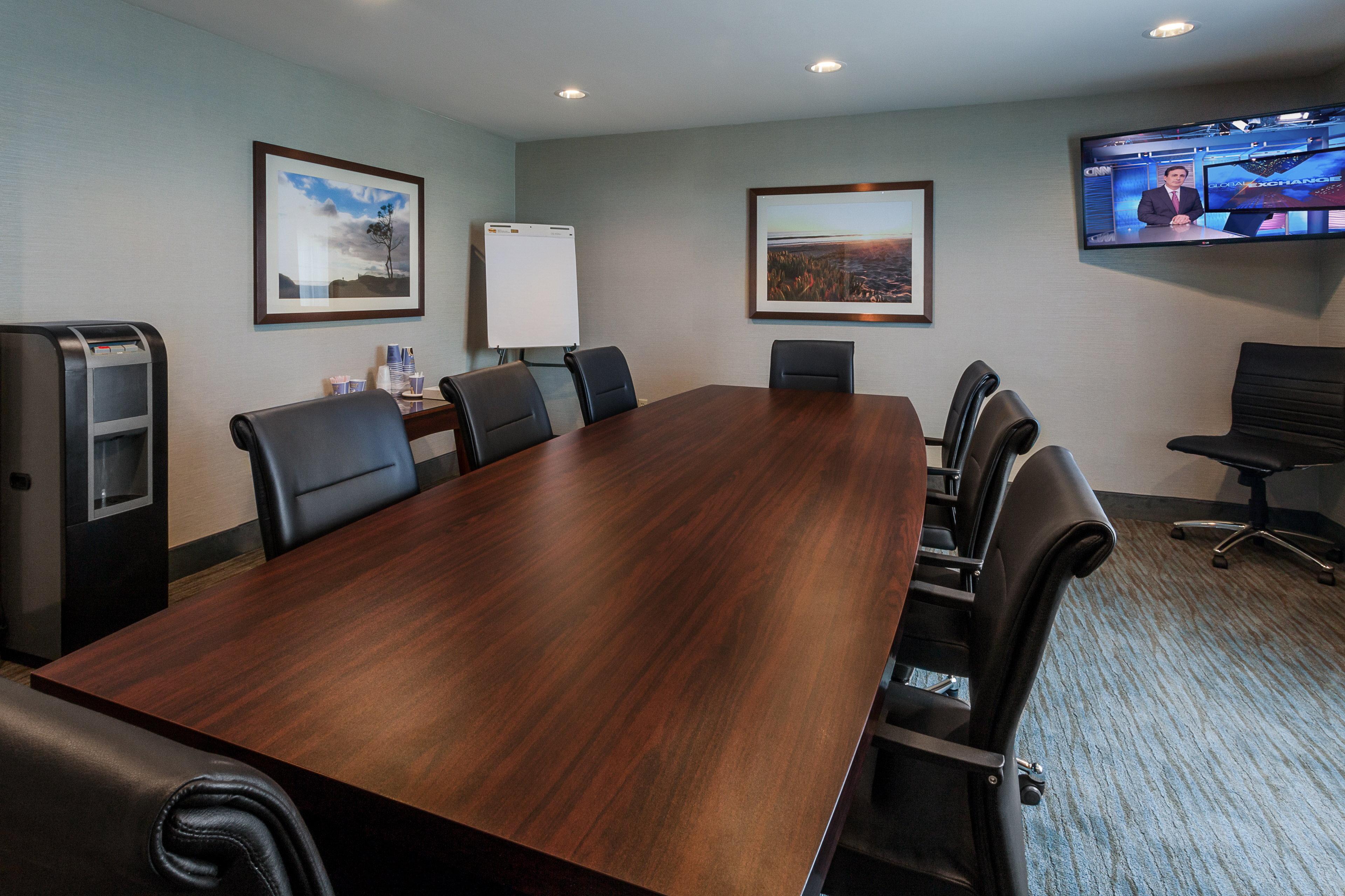 Holiday Inn Express & Suites Carpinteria By Ihg Kültér fotó