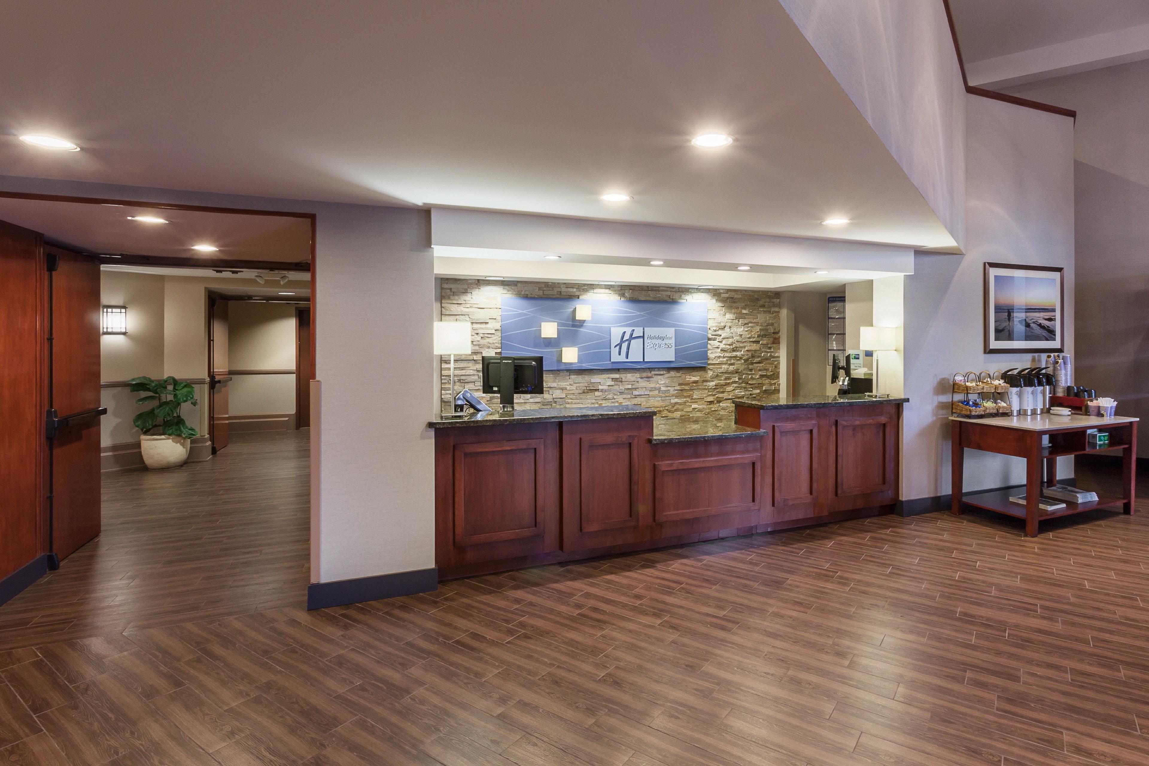 Holiday Inn Express & Suites Carpinteria By Ihg Kültér fotó